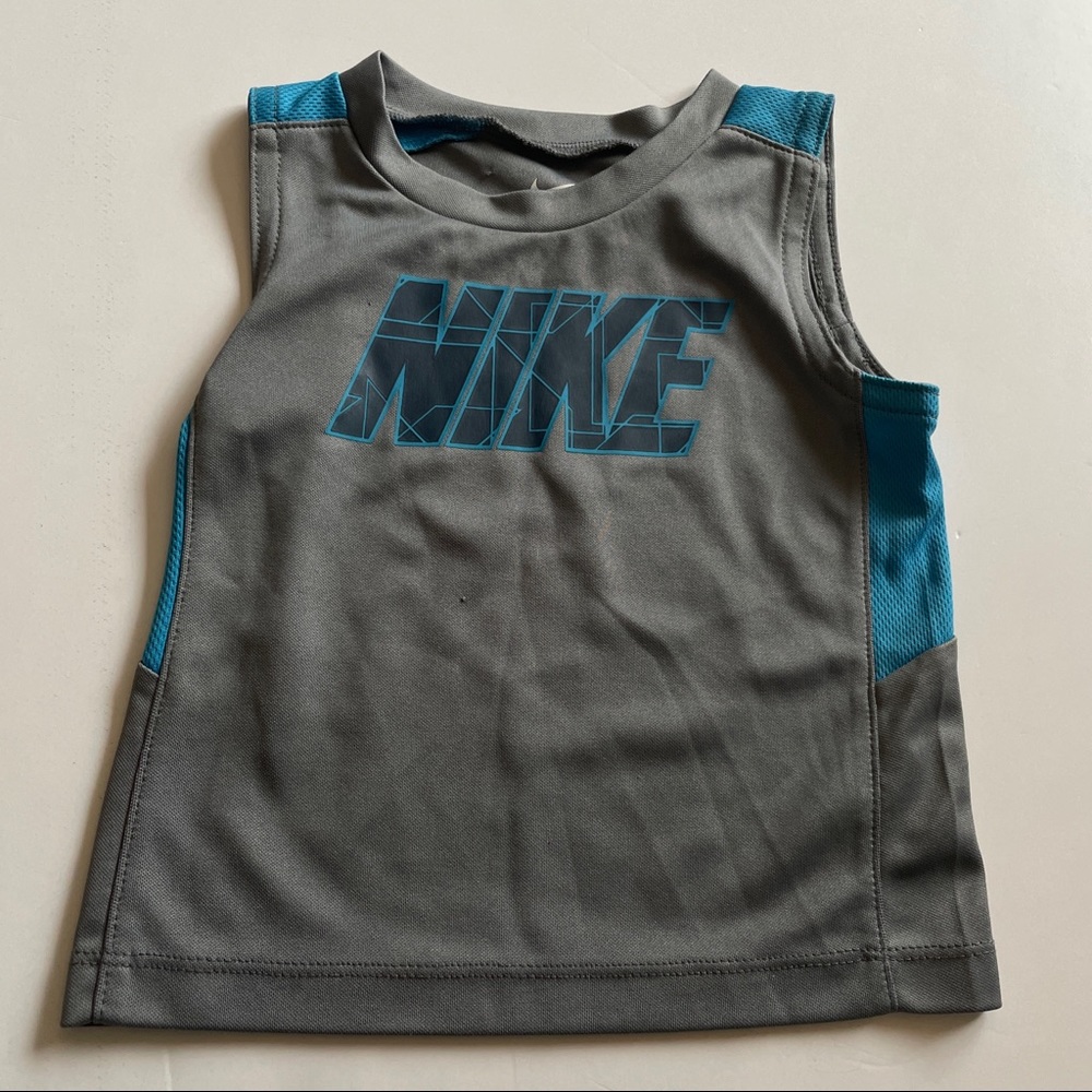 Nike tank